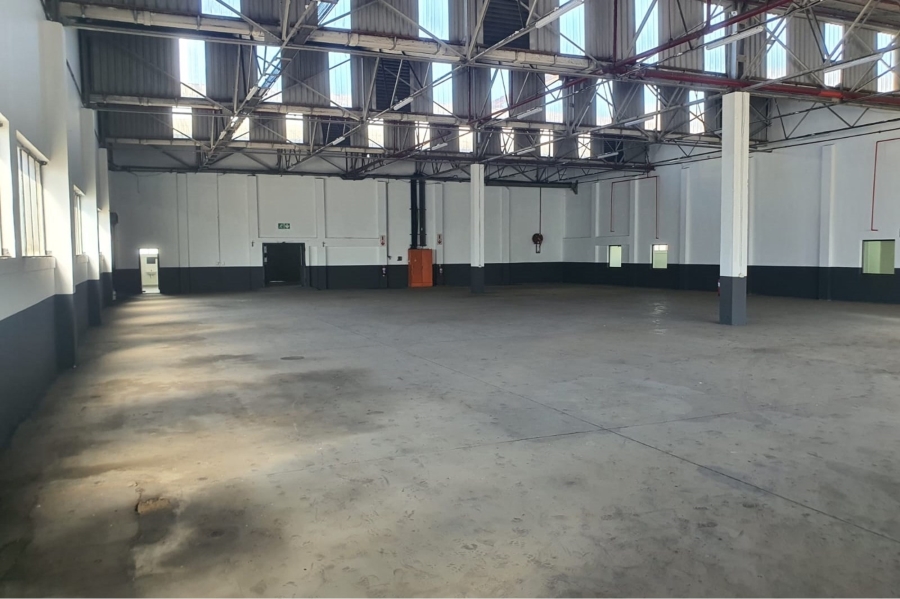 To Let commercial Property for Rent in Sidwell Eastern Cape
